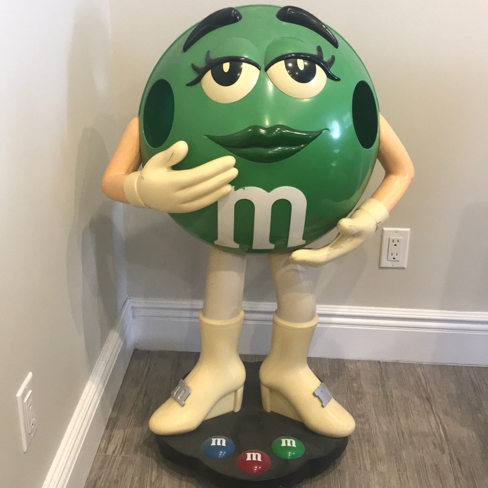 Meet your Posher, Paula